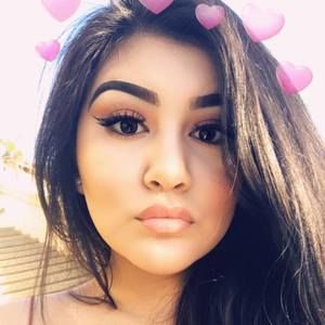 Meet your Posher, Azucena